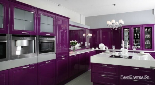 Фиолетовая кухонная мебель
