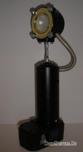 001 Фонарь изготовлен на основе аккумуляторных батарей от шуруповёрта (сгоревшего).

