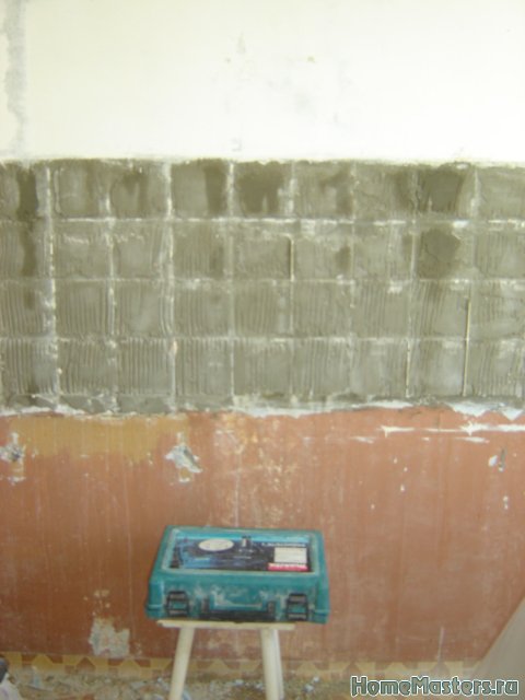 Краска на бетонной стене