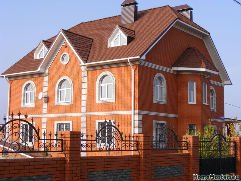 Дом из красного Старооскольского кирпича