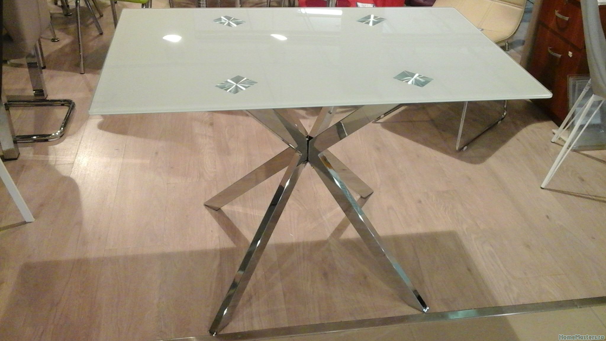 Обеденный стол Этюд из стекла