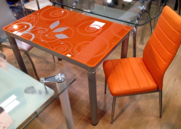 Обеденный стол Суфле оранжевый