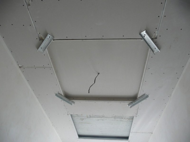 потолок коридор002