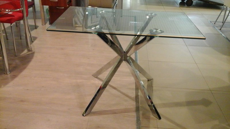 Стеклянный стол Этюд