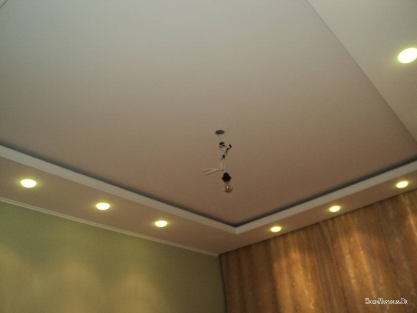 remont-v-novostroike-potolok.JPG