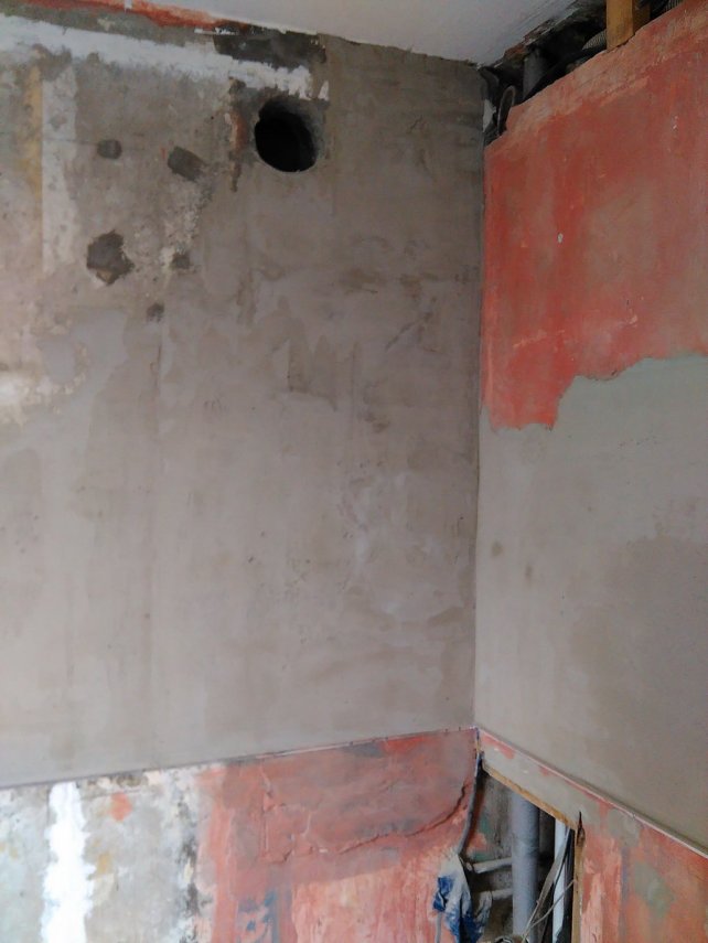Правильно ли подготовлена стена под плитку на кухне