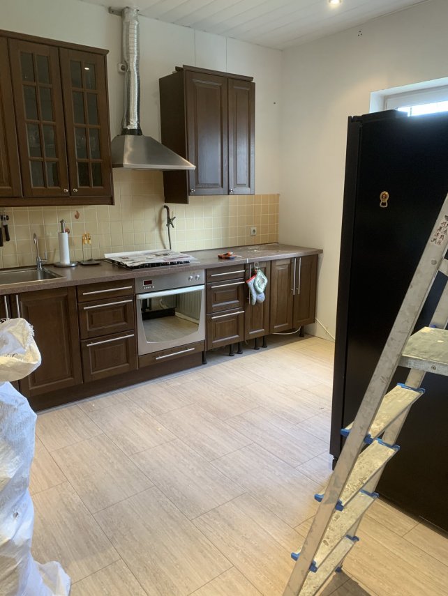 2B4899B0-E43E-4837-B75A-AF2E96068805