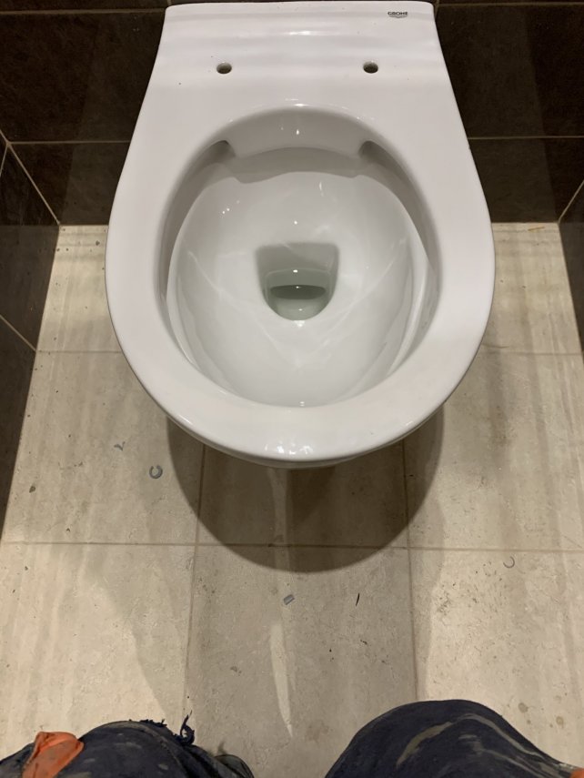 E42AD6E5-BA03-4975-B295-D363F9903665