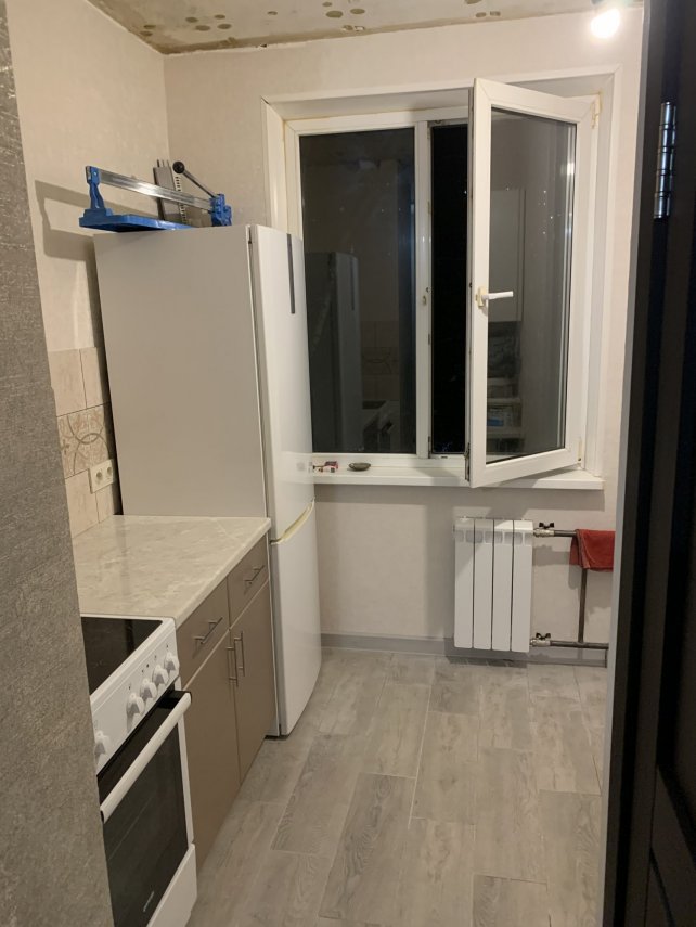 BB086CD1-0BA9-4CD3-AD0C-F815D8F4C95C