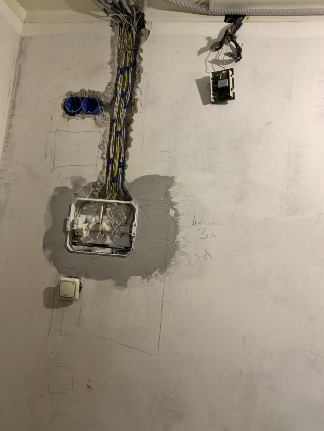 DF185771-87AA-4068-ADE6-5107CB896A31