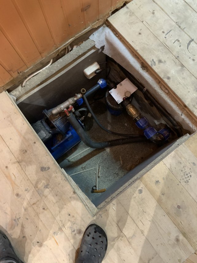 B288B2AB-FBE4-471F-B9EC-6995C73D6815