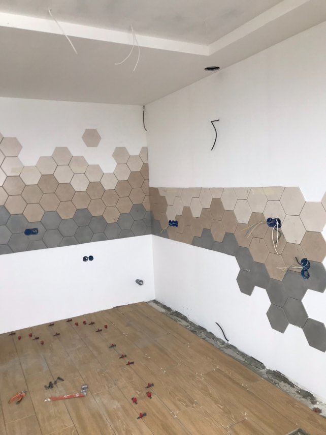 7AC6F5CF-806D-4A98-8891-5778AE4D7F59