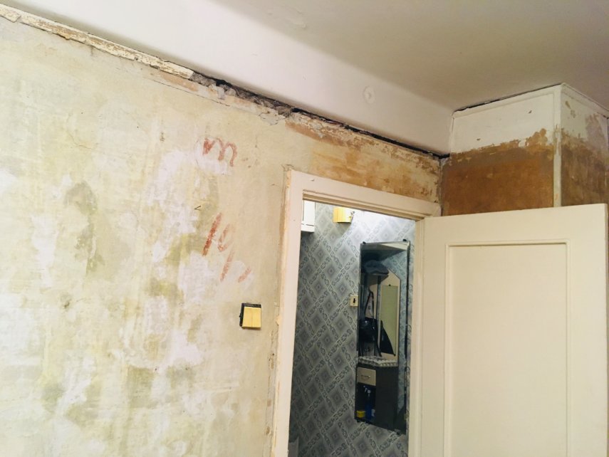 1BD218F7-EEFE-433B-9D0E-D38B6F15CEEC