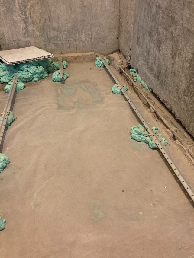 BE1B4B49-8E1F-42A3-95FB-A446F2065E69