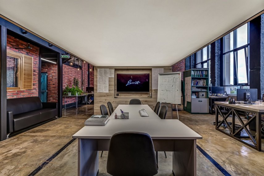 obzor-ofisa-lyuksorta