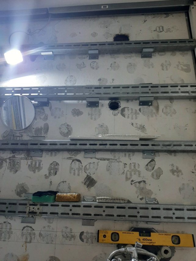 16728268841934684867760793616172