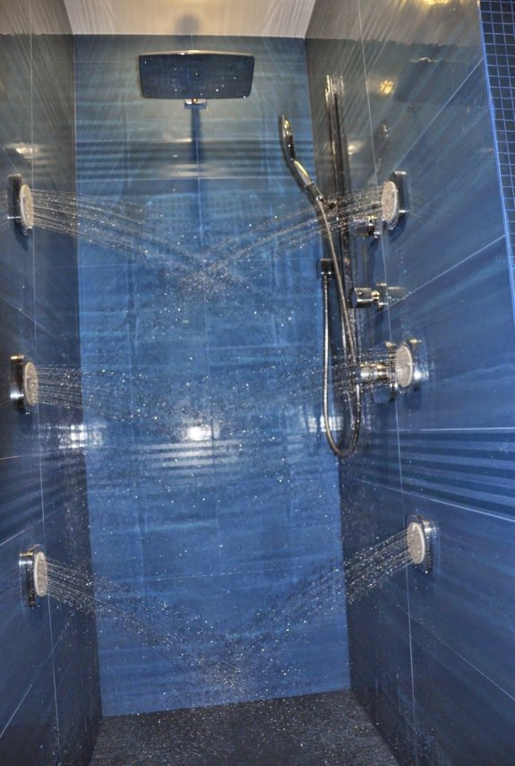 Screenshot_2023-05-09-17-05-58-345_com.google.android.apps.photos-edit