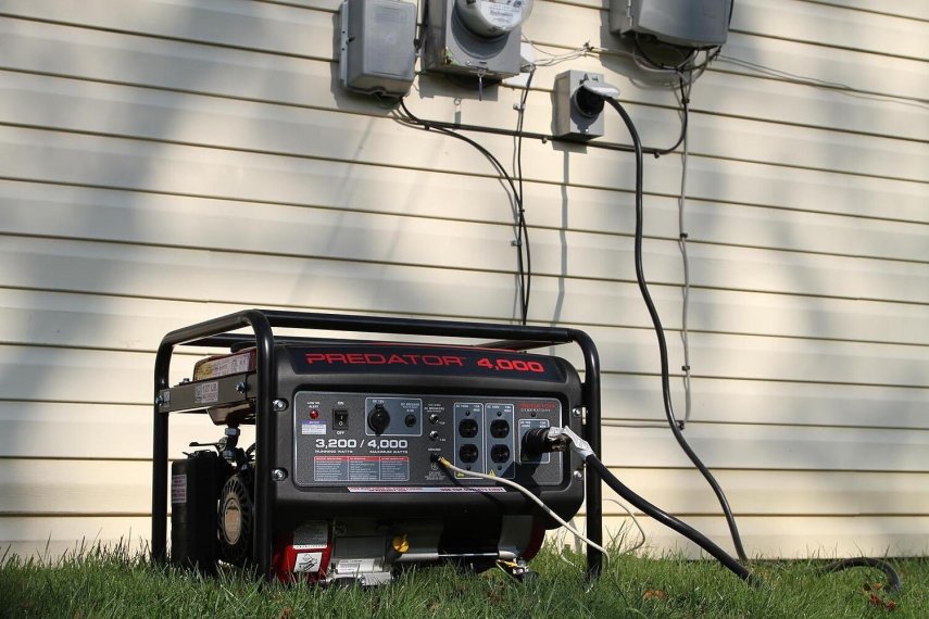kak-podklyuchit-generator-article-1.thumb.jpg.1664f12f4c1a743060bab36961793954.jpg