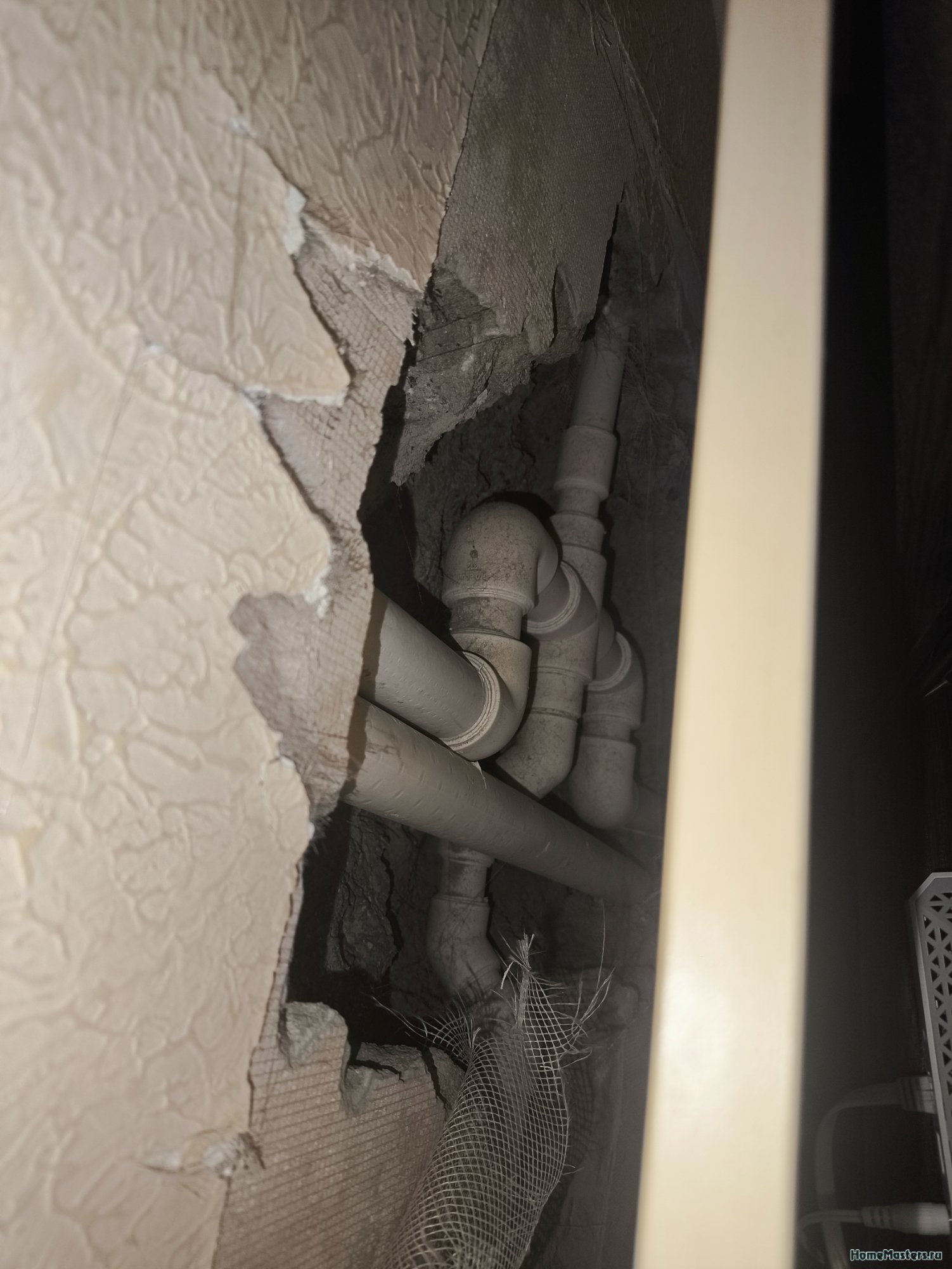 Подробнее о "Помогите в заделке стены"