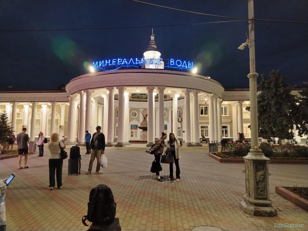 Подробнее о "За окном..."