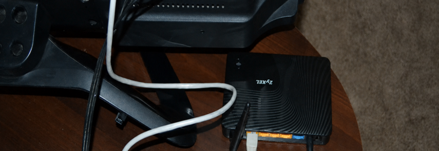 Polzovatel_perestavlyaet_router_blizhe_k_TV.thumb.png.d589ff5059a5a7f603b6ec9b27f69054.png